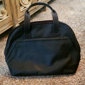 Lululemon tote